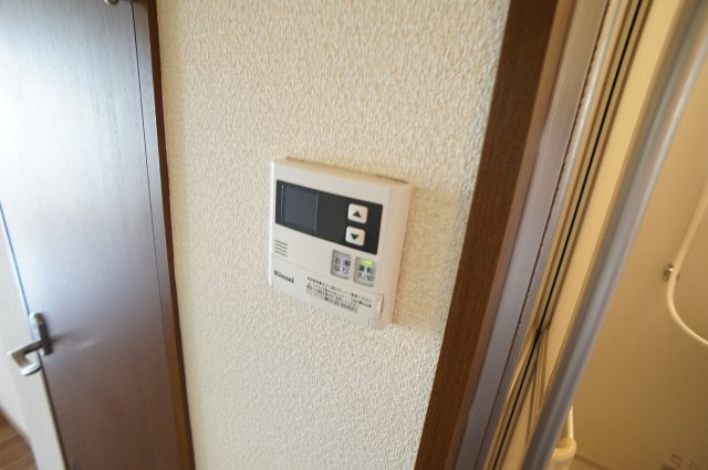 グランドール２１　Ｂ棟の設備|給湯器リモコン