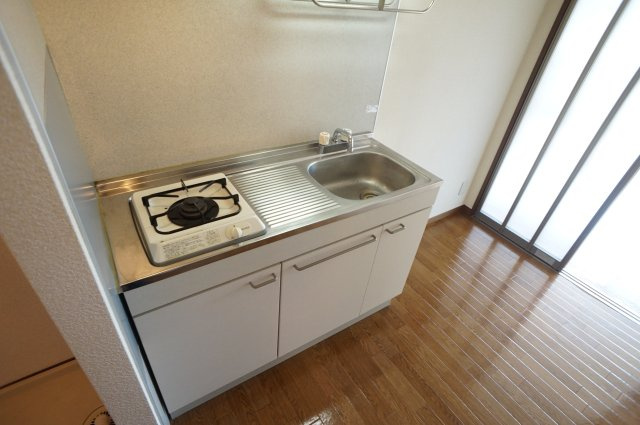 グランドール２１　Ｂ棟のキッチン|ガスコンロ1口設置済