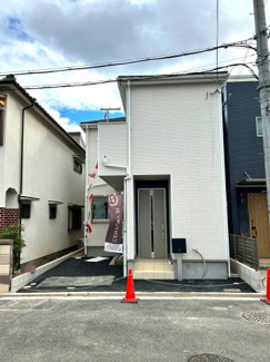 【外観】 | ■茨木市西太田町■完成済新築戸建 | ■新築戸建（２０２５年１０月中旬完成）内覧可能
■JR東海道本線「茨木」駅バス約16分「五日市」停徒歩約7分　■JR東海道本線「総持寺」駅徒歩約22分