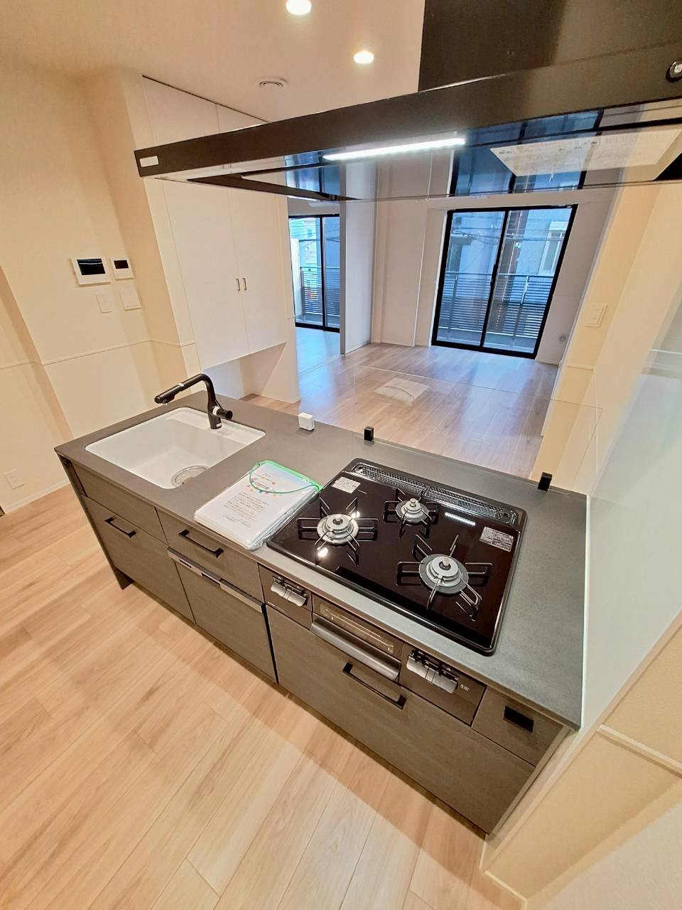 Ｅｄｅｌ　Ｈｅｉｍ　エーデルハイムのエントランス|★新築★ペット共生ヘーベルメゾン　床暖房★