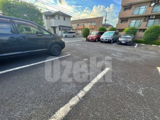 ハイアットプラザ　新越谷の駐車場