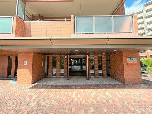 ラムーナ横浜戸塚スカイリッジのエントランス