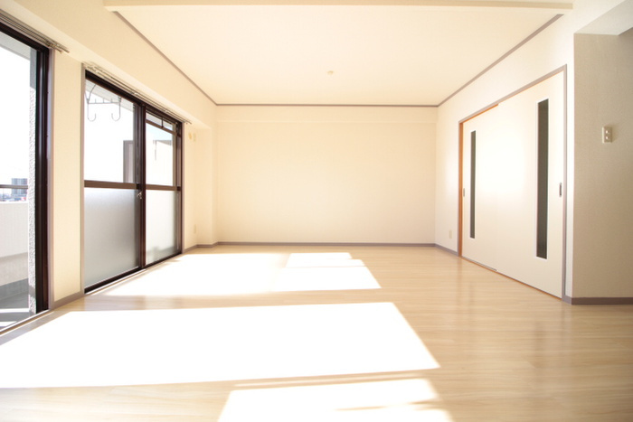 横吹小菅ビルの居間・リビング