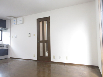 【居間・リビング】 | エモンド高の原