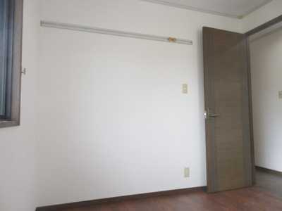 【洋室】 | エモンド高の原