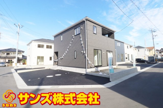 郡山市富久山町福原第21　　　3号棟　　　行健小学校、明健中学区の外観|南西側から見た駐車場を含む外観