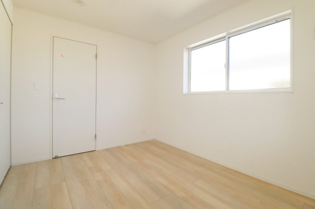 郡山市富久山町福原第21　　　3号棟　　　行健小学校、明健中学区の洋室