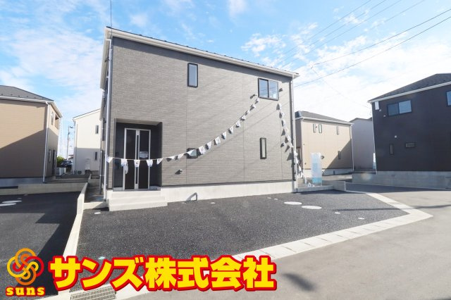 郡山市富久山町福原第21　　　3号棟　　　行健小学校、明健中学区の外観|北西側から見た駐車場を含む外観