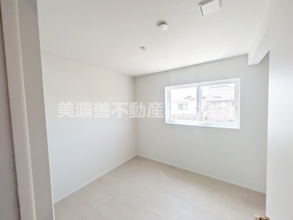 ６５４４８　瑞穂市古橋新築戸建て（未使用）の洋室