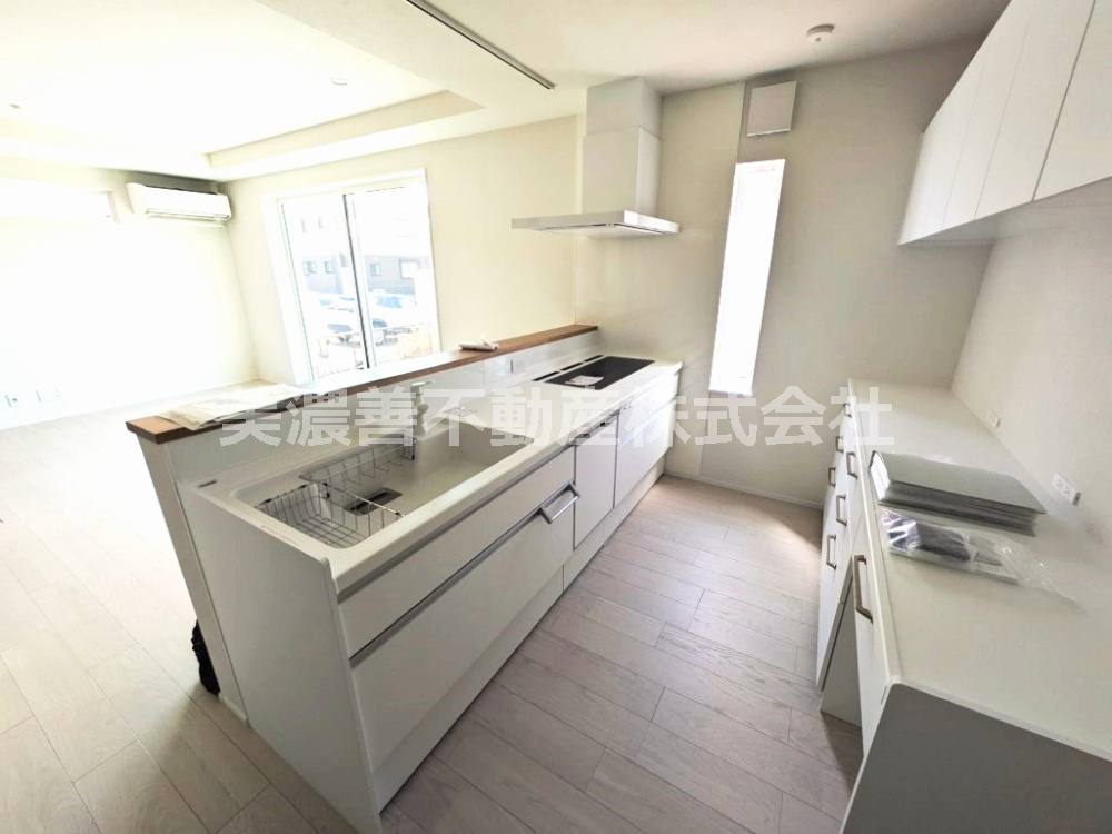 ６５４４８　瑞穂市古橋新築戸建て（未使用）のキッチン