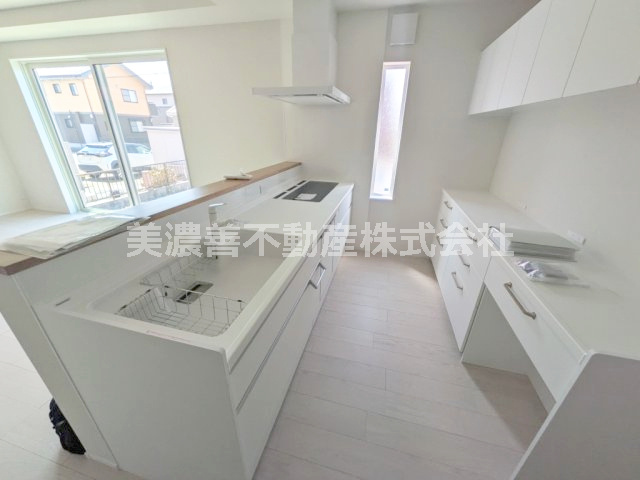 ６５４４８　瑞穂市古橋新築戸建て（未使用）のキッチン