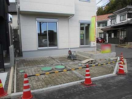 廿日市市深江2丁目　新築一戸建て(全2棟)の駐車場