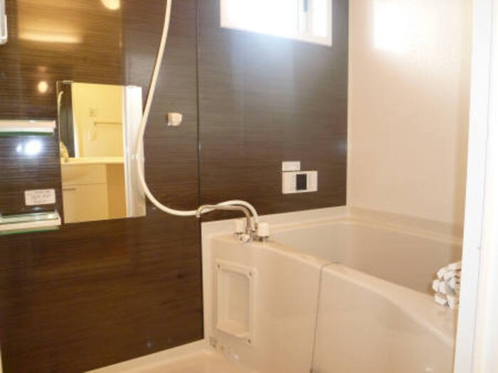 エバーグリーン Ａ|寒い冬にも重宝！追い焚き式給湯です。