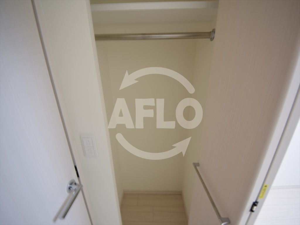 LiveCasa本町の収納|LiveCasa本町（ライブカーサ本町）　クローゼット