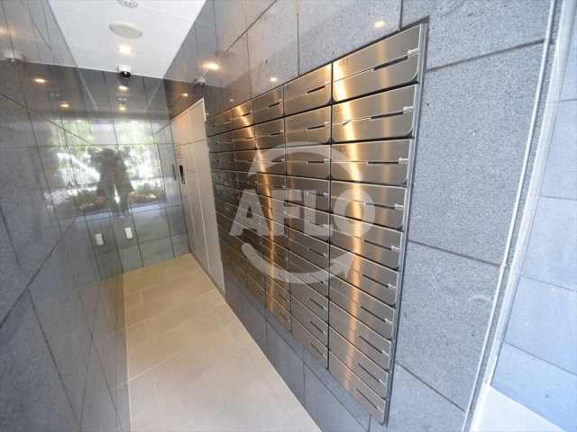 LiveCasa本町のその他共用部分|LiveCasa本町（ライブカーサ本町）　メールボックス・宅配ボックス