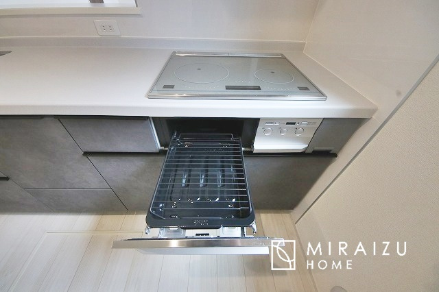 【設備】 | 青く澄み渡った綺麗な空と、陽の光をたっぷりと受ける、そんな新築住宅で新生活をスタートしてみませんか？見学・ご相談等、ミライズホーム(株)までお気軽にご連絡下さい♪