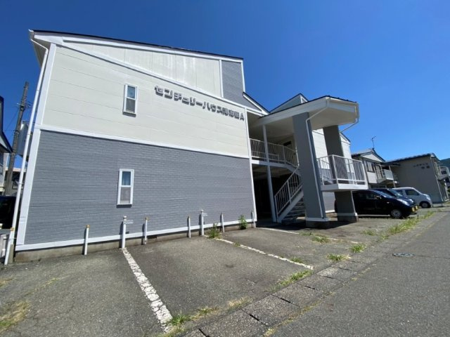 センチュリーハウス津志田Aの外観