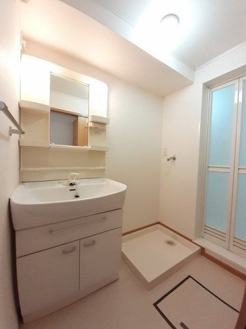 ジョーンティーヴィラ　　刈谷市近郊の賃貸はクラスホーム刈谷店の洗面所|広い洗面スペース