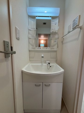 大阪市福島区吉野３丁目の賃貸マンションの洗面所