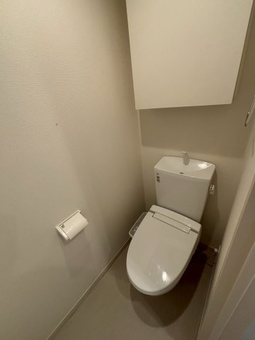 大阪市福島区吉野３丁目の賃貸マンションのトイレ