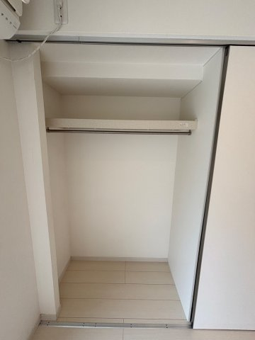 大阪市福島区吉野３丁目の賃貸マンションの収納