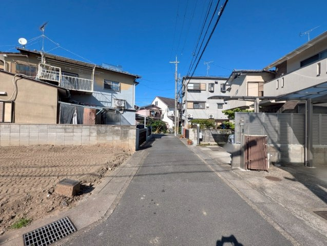 梅津北浦町の前面道路含む現地写真