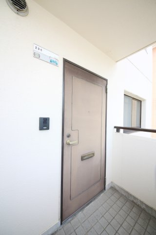 サンシャイン藤の玄関