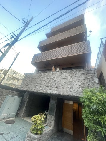 トーシンフェニックス中野新橋パインアイルの外観
