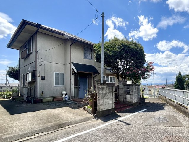【中古戸建】前橋市高花台2丁目の外観|■外観｜土日のご見学はもちろん、平日・夜間のご案内も大歓迎です♪「今から見たい」や「仕事終わりに見たい」にもご対応できますのでお気軽にお問い合わせください♪