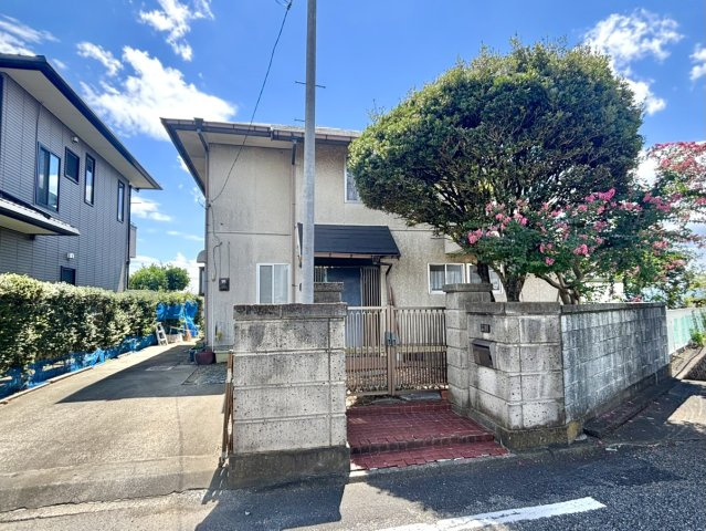 【中古戸建】前橋市高花台2丁目の外観|■外観｜出窓を多くあしらった表情豊かな外観