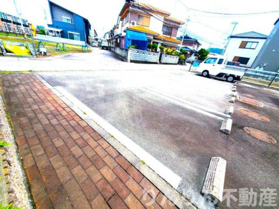 【駐車場】 | ヨーロピアンシャレー柊 | カースペースがあります