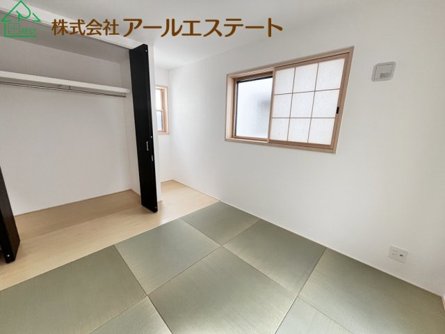 加古川市平岡町高畑 第12　　JR「東加古川駅」徒歩14分の和室