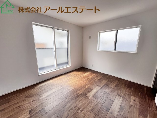 加古川市平岡町高畑 第12　　JR「東加古川駅」徒歩14分の子供部屋