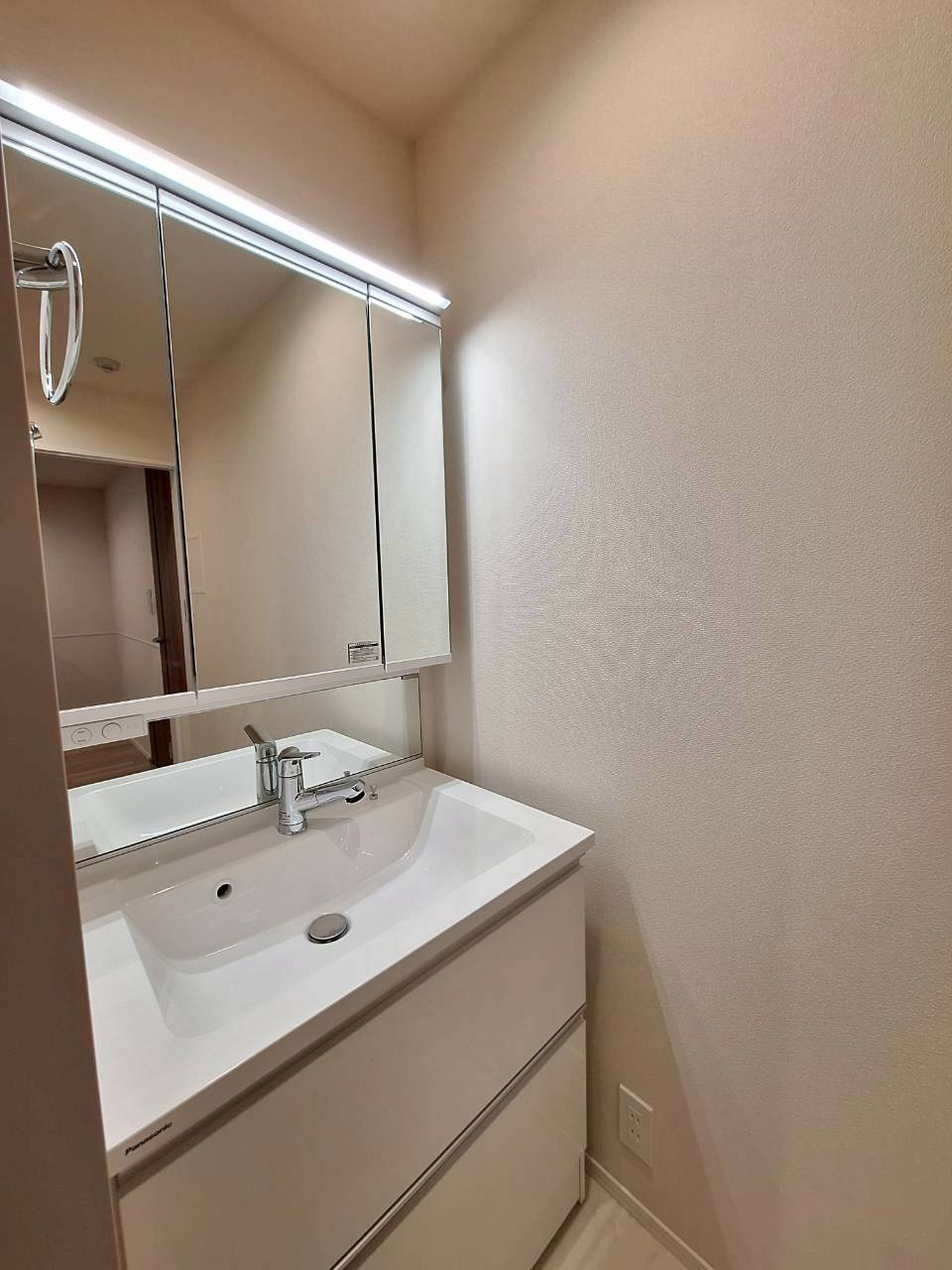 Ｅｄｅｌ　Ｈｅｉｍ　エーデルハイムの独立洗面台|独立洗面台