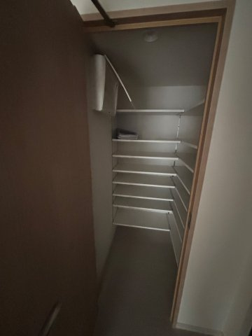 大阪市福島区福島７丁目の賃貸マンションの収納