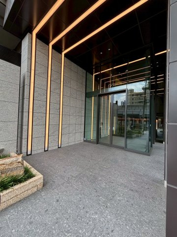 大阪市福島区福島７丁目の賃貸マンションのエントランス