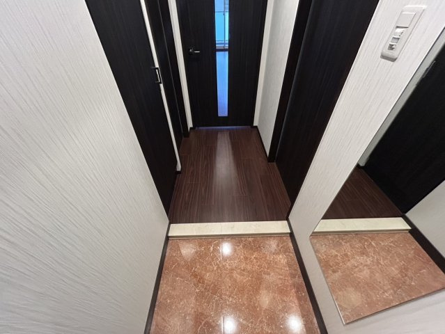 プレジオ弁天町の玄関