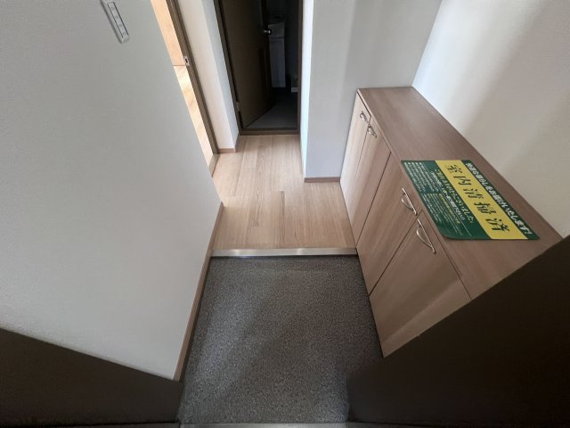 神戸市垂水区西脇１丁目の賃貸マンションの玄関