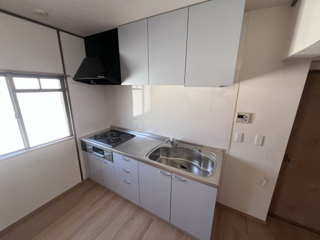 神戸市垂水区西脇１丁目の賃貸マンションのキッチン