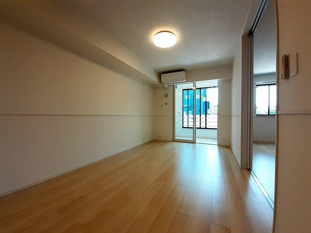 レジェンドの居間・リビング