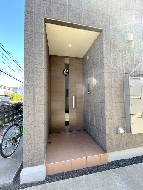 メゾン　ド　ショコラのエントランス|★安心のモニター付オートロック★