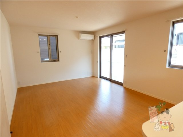 半田山カシーヤの居間・リビング