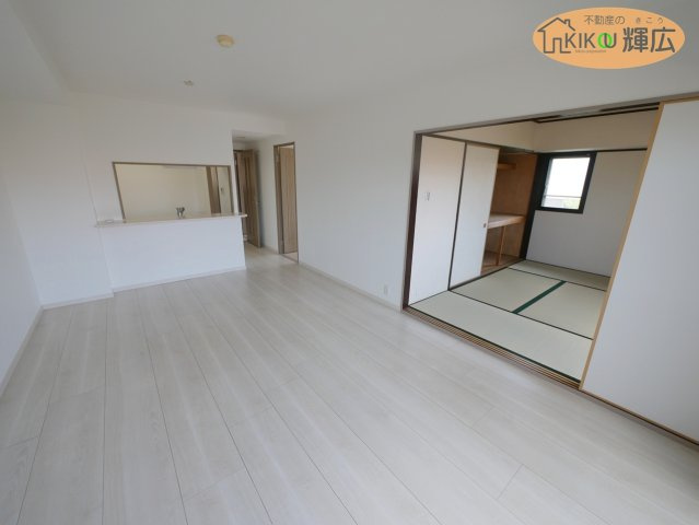 【居間・リビング】 | ロイヤルシャトー東加古川　2階