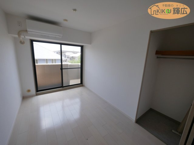 【洋室】 | ロイヤルシャトー東加古川　2階