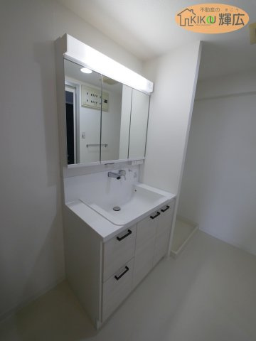 【独立洗面台】 | ロイヤルシャトー東加古川　2階