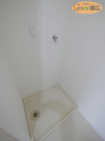 【ランドリースペース】 | ロイヤルシャトー東加古川　2階