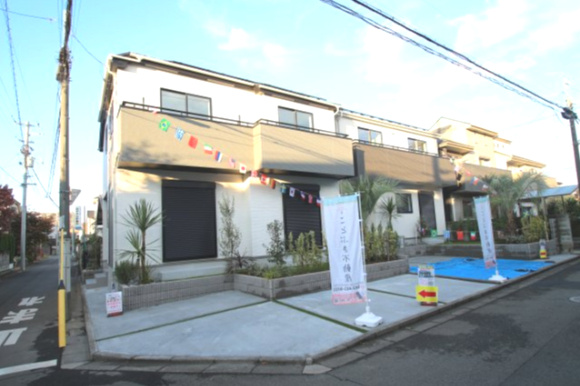 【外観】 | 【Heartfull Town】小平鈴木町１丁目２期 | スーパーまで徒歩約6分、コンビニ徒歩約3分で、毎日の買い物もラクラクです♪
