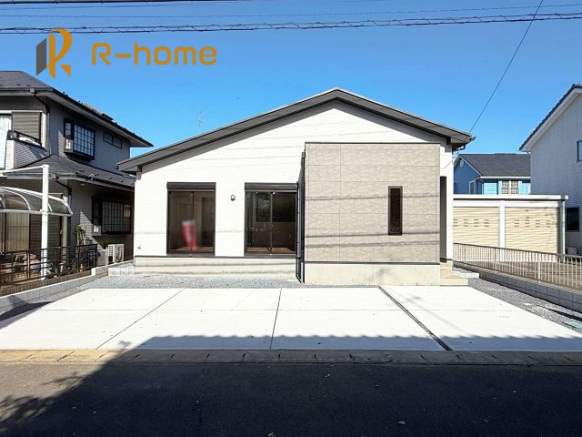 龍ケ崎市城ノ内8期　新築戸建て　1号棟の外観|建物完成いたしました！ご予約で『平日』や『夕方』などでもご見学可能です！