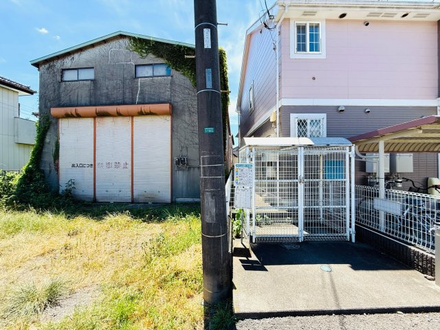 東松山市松山町1丁目 古家付土地168坪の外観|西側端