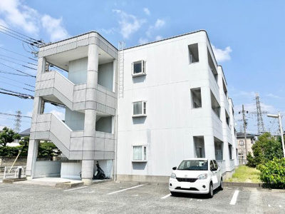 【駐車場】 | ラ・フォーレ松ノ下 | 外観写真（昼）